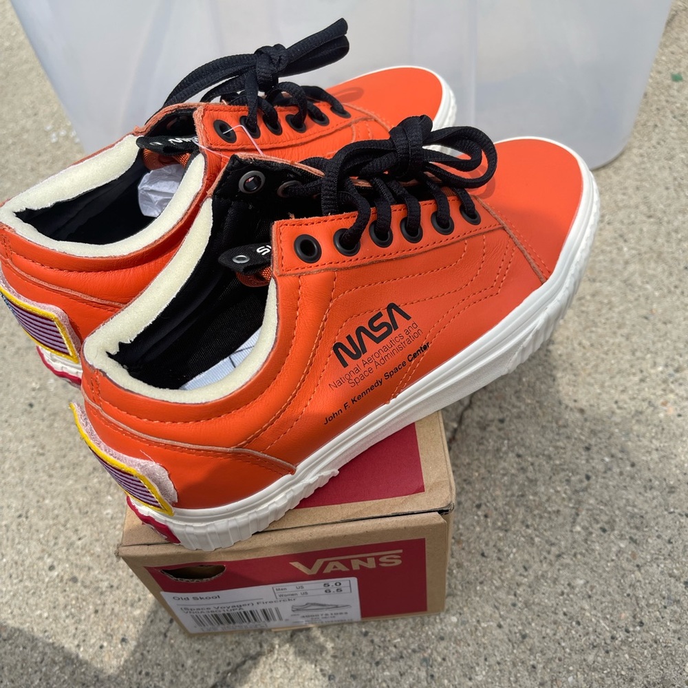 Vans x NASA